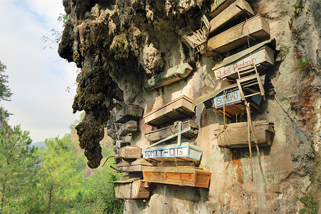 Hanging Coffins of Echo Valley